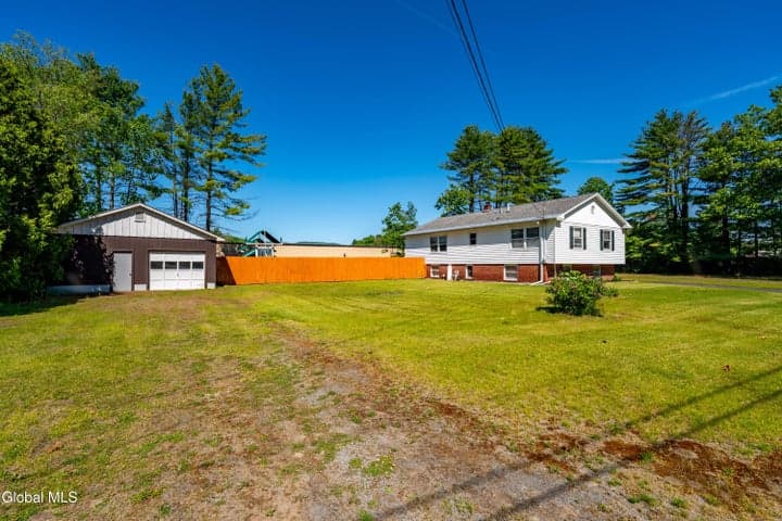 10 Merritt Road, Queensbury, NY, photo 4