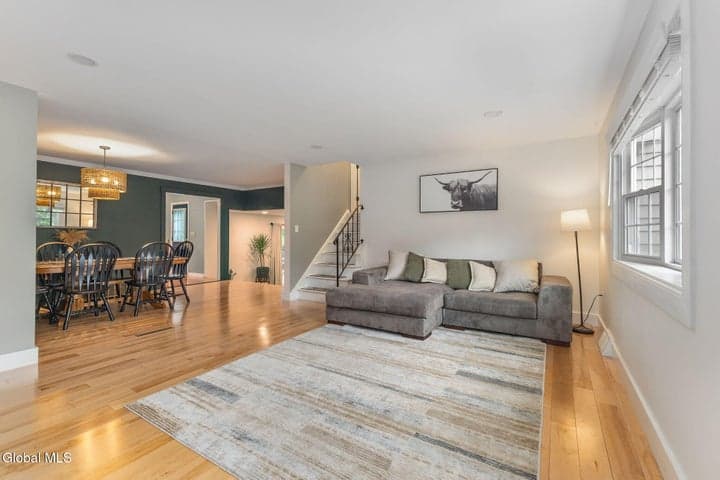 34 Rolling Hills Drive, Wilton, NY, photo 4
