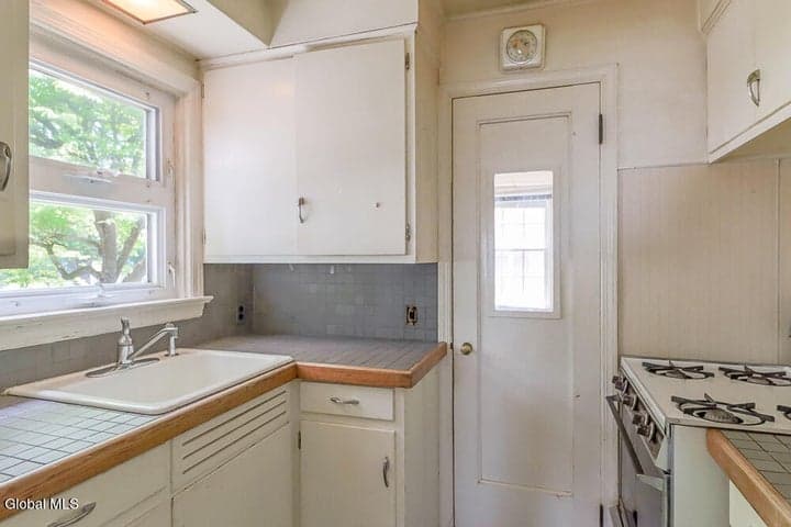 26 Houseman Avenue, Chatham, NY, photo 5