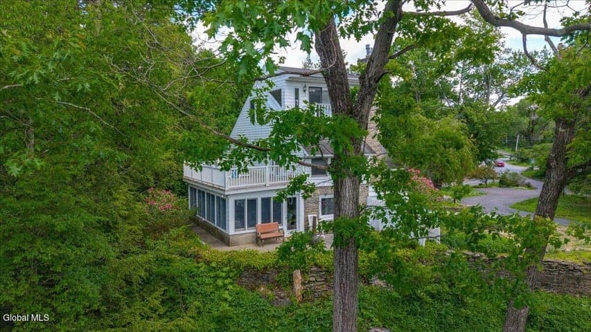 159 Eastside Drive, Clifton Park, NY, photo 2