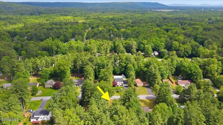 14 Joseph Lane, Wilton, NY, photo 2
