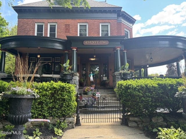 72 Union Avenue, Saratoga Springs, NY, photo 5