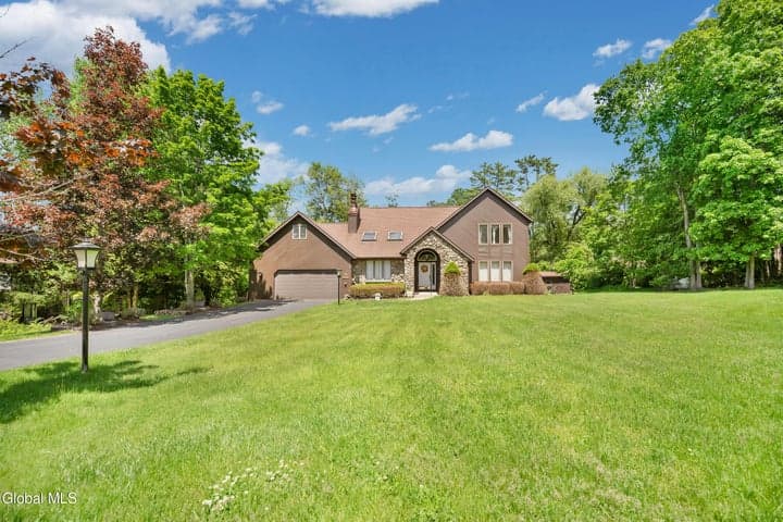 3 Hickory Lane, Sand Lake, NY, photo 2