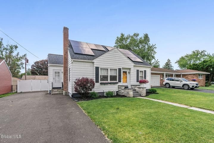 115 Lindbergh Avenue, Rensselaer, NY, photo 2