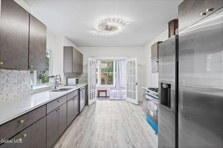 22 Fairlawn Avenue, Albany, NY, photo 5