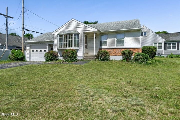 109 Elliott Avenue, Schenectady, NY, photo 2