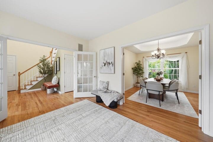 22 Blue Jay Way, Clifton Park, NY, photo 5