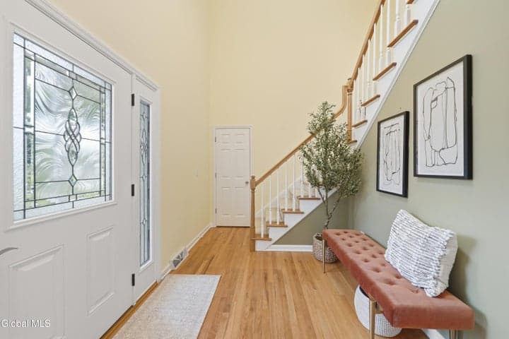 22 Blue Jay Way, Clifton Park, NY, photo 4