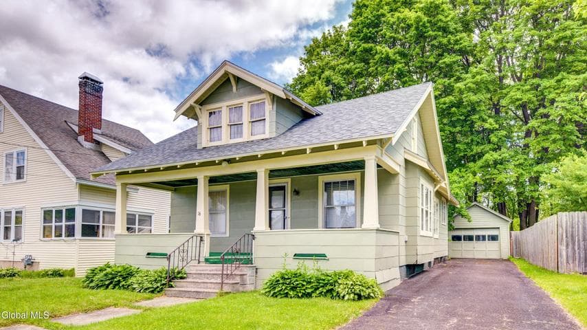 16 N Hollywood Avenue, Gloversville, NY, photo 2