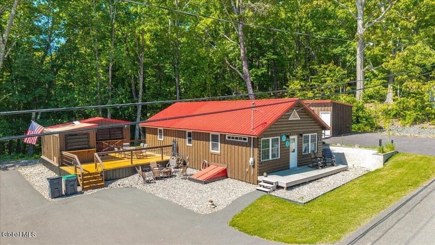 12 Whitney Drive, Nassau, NY