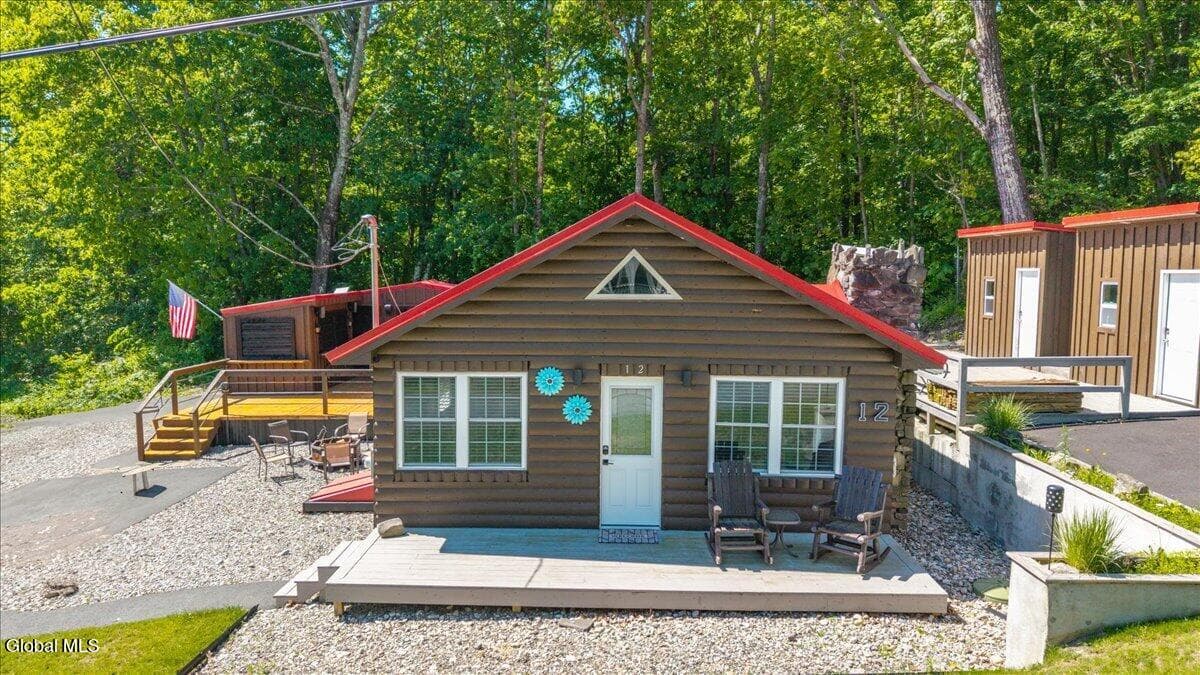 12 Whitney Drive, Nassau, NY, photo 2