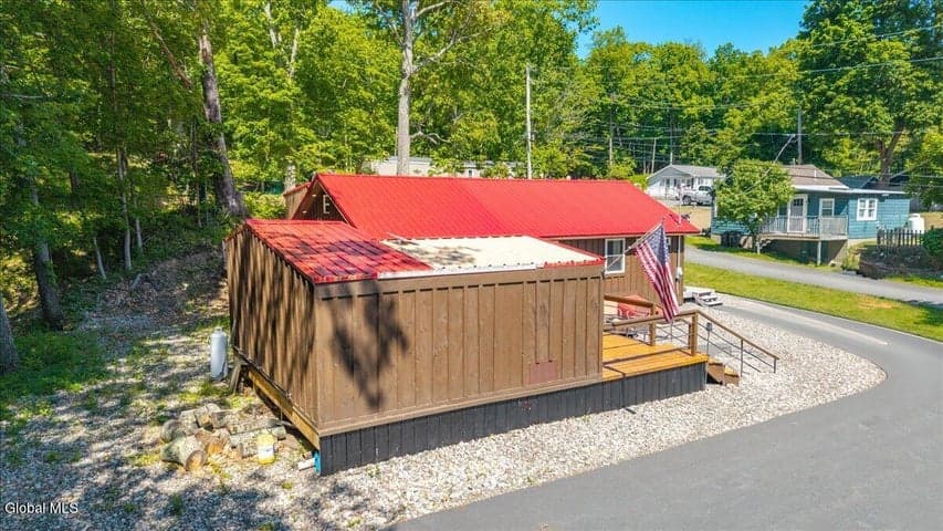 12 Whitney Drive, Nassau, NY, photo 5