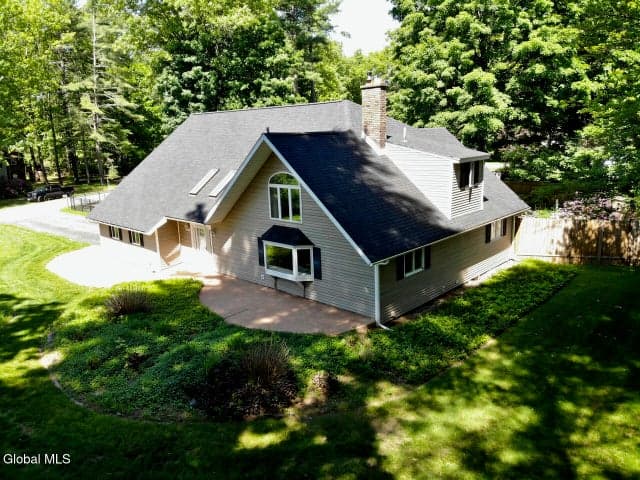 1 Lakeview Drive, Wilton, NY, photo 4