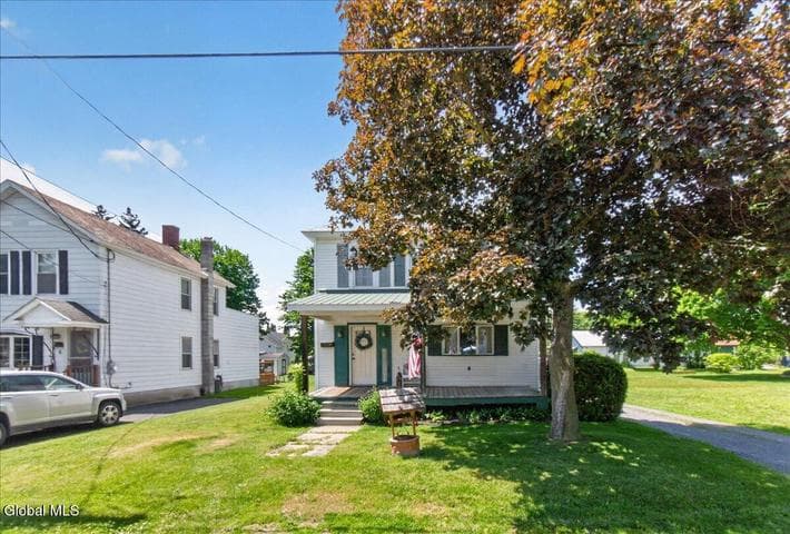 45 Van Ness Avenue, Greenwich, NY, photo 3