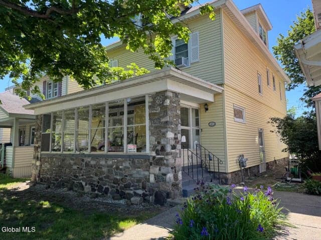 851 Central Parkway, Schenectady, NY