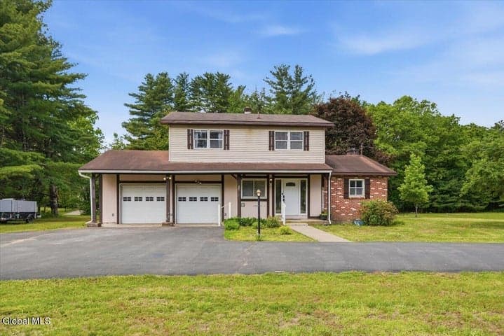 124 Ingersoll Road, Wilton, NY