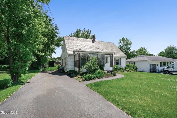 4 W Avenue B, North Greenbush, NY, photo 3