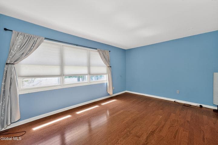 11 Plum Poppy S, Malta, NY, photo 5