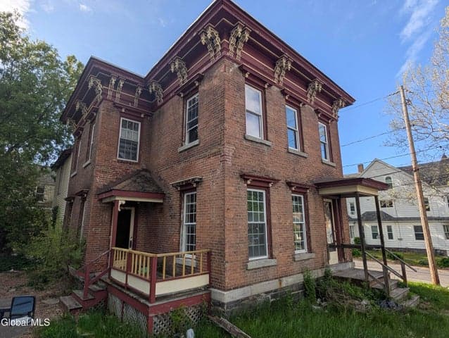 295 N Main Street, Gloversville, NY