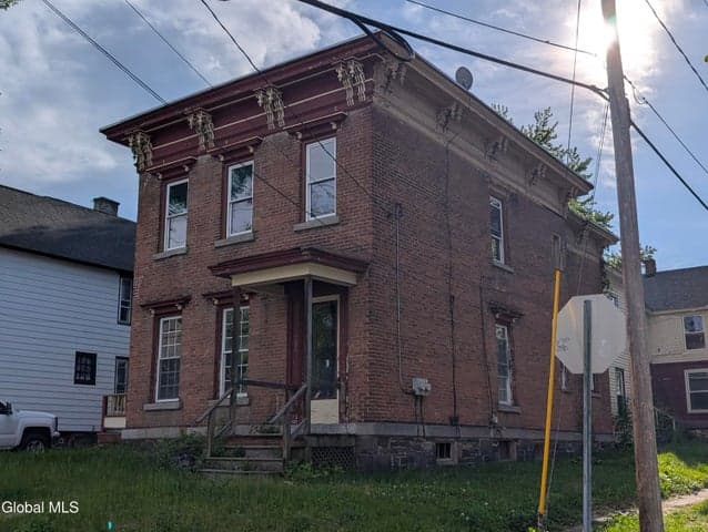 295 N Main Street, Gloversville, NY, photo 3