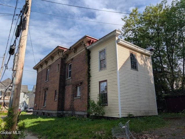 295 N Main Street, Gloversville, NY, photo 5