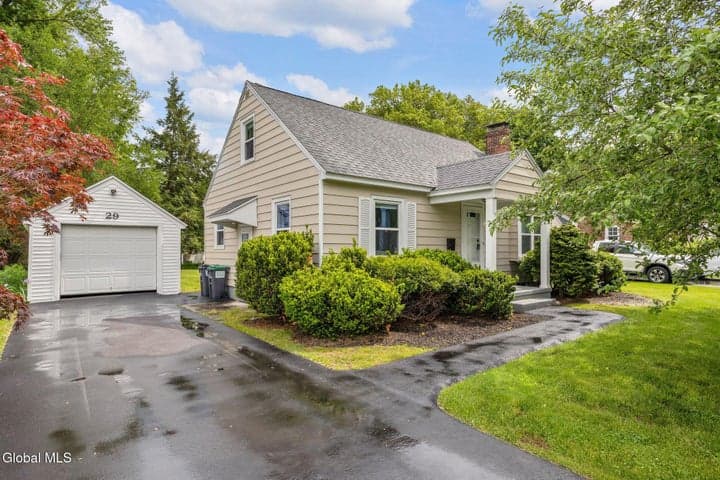 29 Witbeck Drive, Glenville, NY
