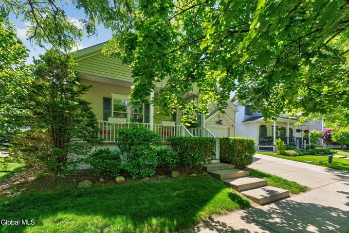 116 Elm Street, Saratoga Springs, NY, photo 2