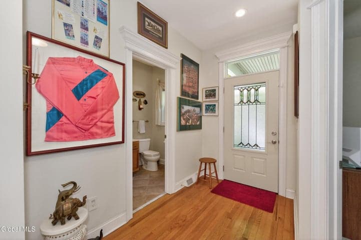 116 Elm Street, Saratoga Springs, NY, photo 4