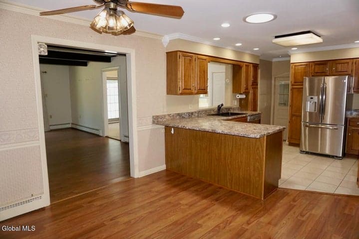 12 Wheeler Drive, Glenville, NY, photo 3