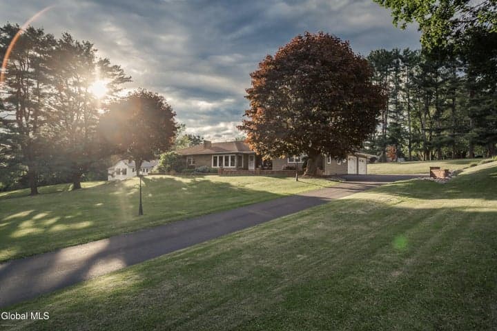 109 Golf Course Road, Amsterdam, NY, photo 2