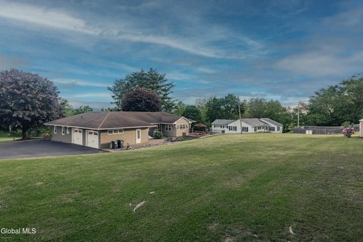 109 Golf Course Road, Amsterdam, NY, photo 5