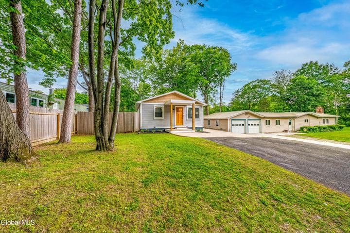 8 Cove Street, Kinderhook, NY, photo 3