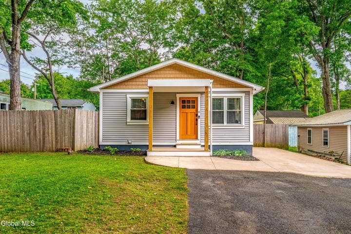 8 Cove Street, Kinderhook, NY, photo 1
