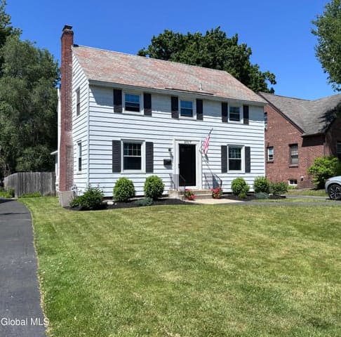 2317 Barcelona Road, Niskayuna, NY, photo 2