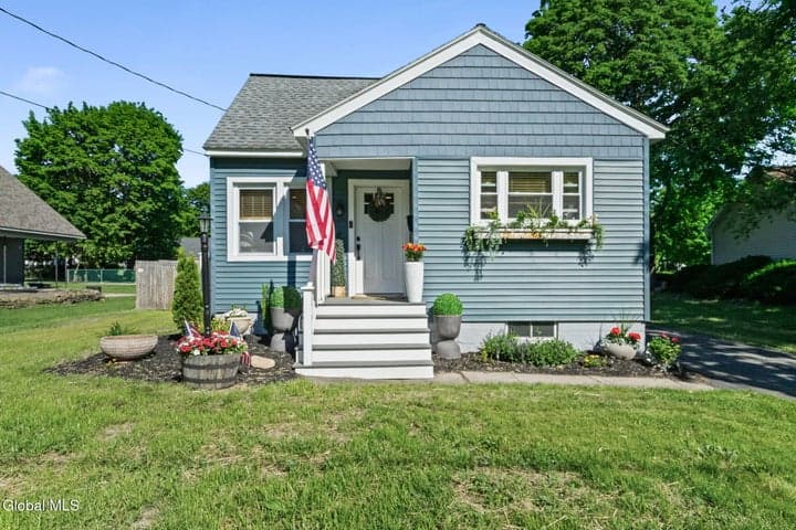 17 Wilmarth Street, Scotia, NY
