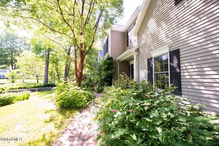 22 E Claremont Drive, Voorheesville, NY, photo 5
