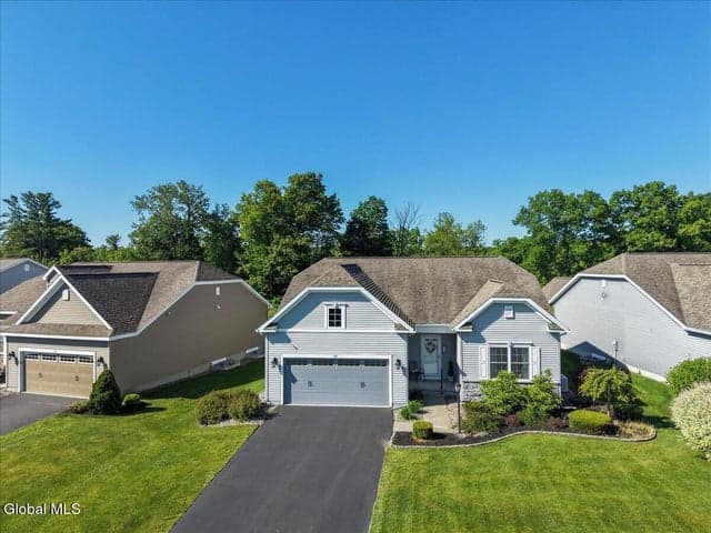 59 Somerset Drive, Halfmoon, NY, photo 3