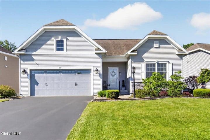 59 Somerset Drive, Halfmoon, NY