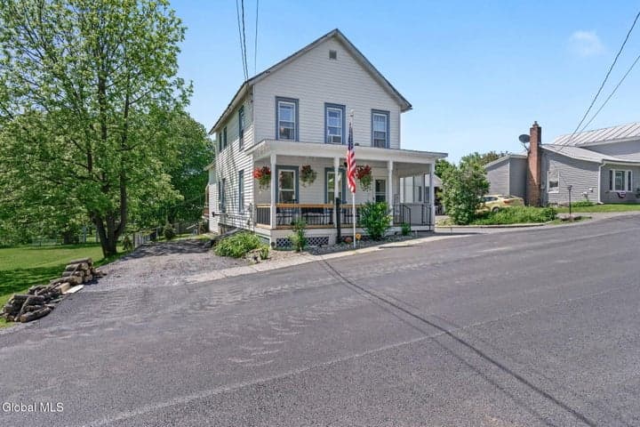 106 Cumpston Street, Esperance, NY, photo 3