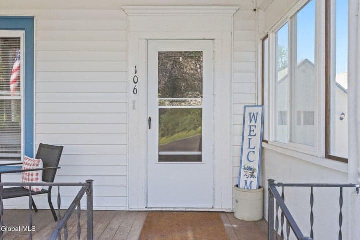 106 Cumpston Street, Esperance, NY, photo 4