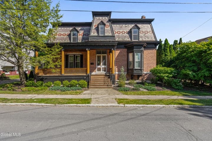 12 Collins Avenue, Troy, NY