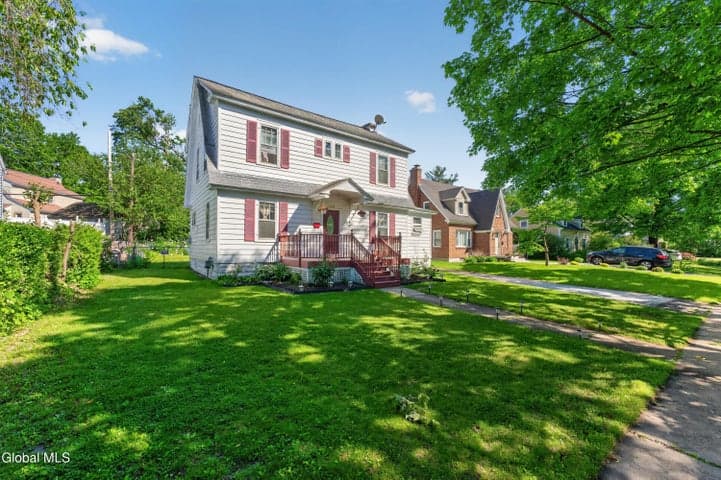 1648 Randolph Road, Schenectady, NY