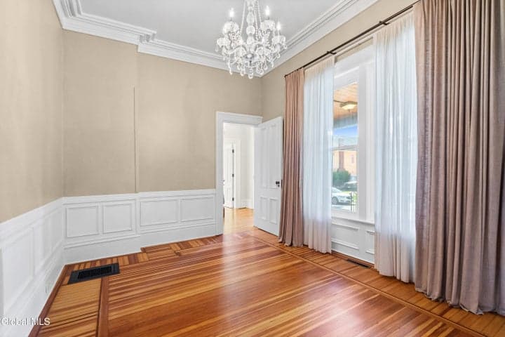12 Collins Avenue, Troy, NY, photo 5
