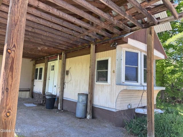 1706 State Highway 30, Mayfield, NY, photo 2