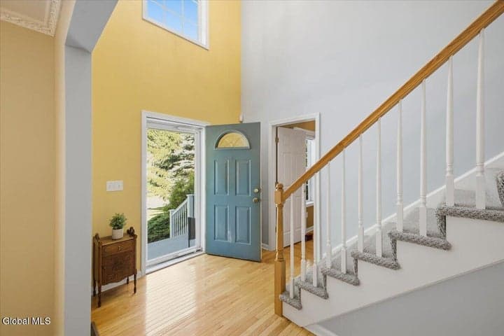 28 Timbira Drive, Wilton, NY, photo 4