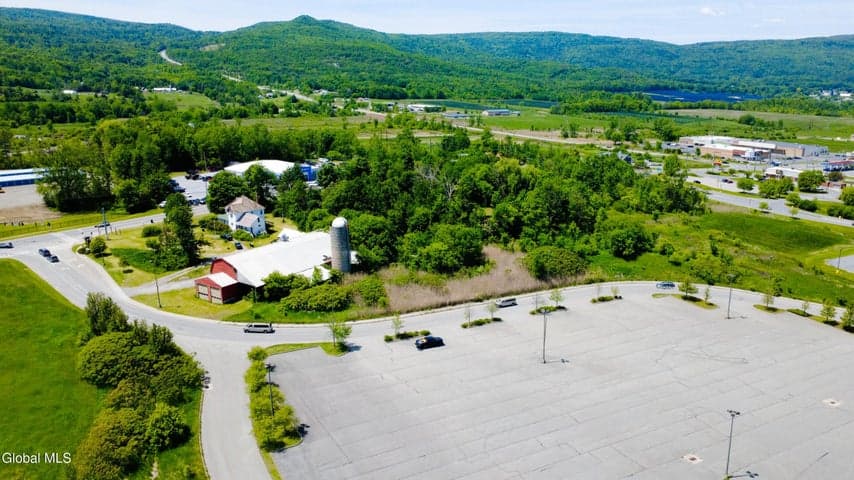 1096 Wicker Street, Ticonderoga, NY, photo 2