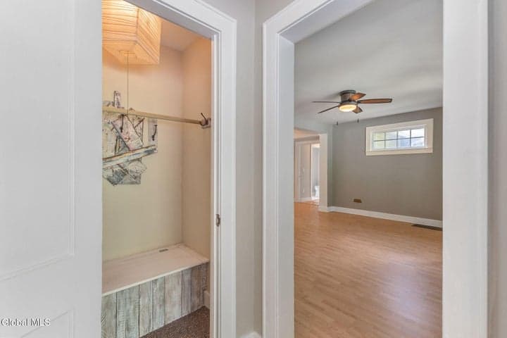 775 St Davids Lane, Niskayuna, NY, photo 4