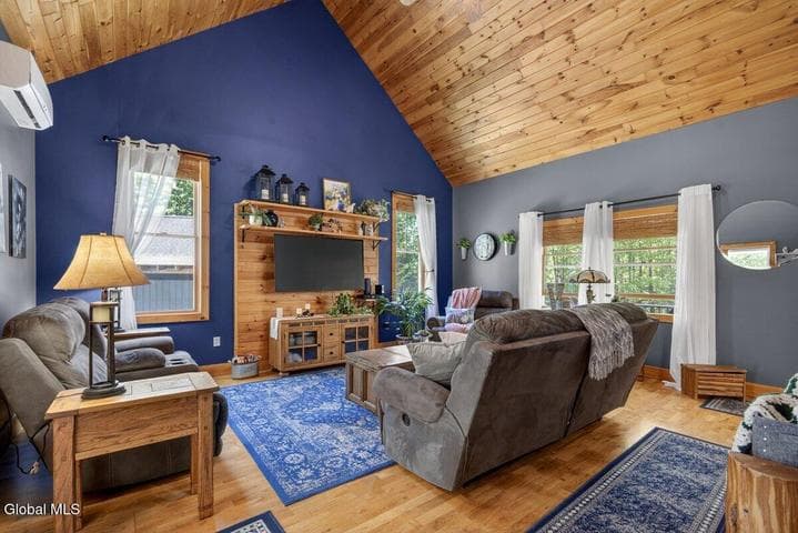 8 Hemlock Drive, Schroon Lake, NY, photo 4
