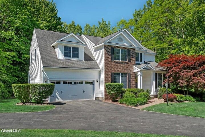 640 Grooms Road, Clifton Park, NY, photo 2