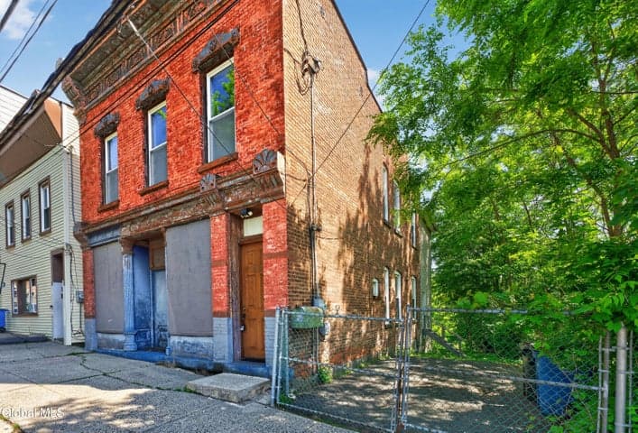 33 Egbert Street, Cohoes, NY